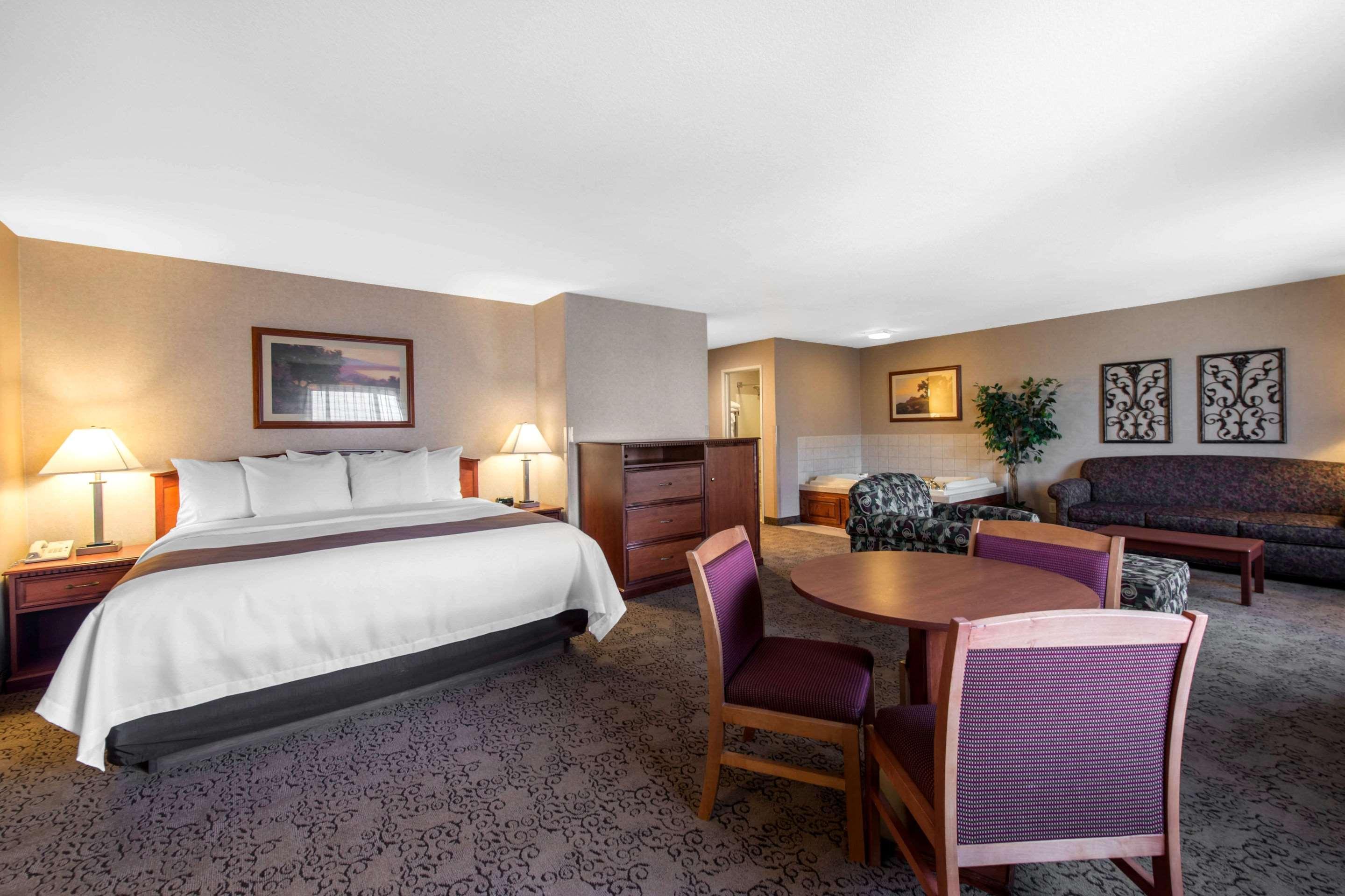 Quality Inn Burlington Exterior foto